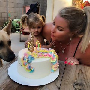 Meet your Posher, Dana